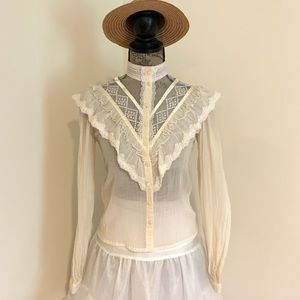 SOLD Women's Vintage Jessica's Gunnies Blouse
